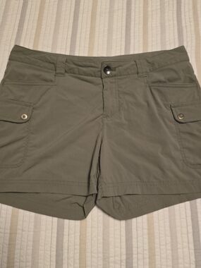 Eddie Bauer Olive Green Utility Cargo Shorts